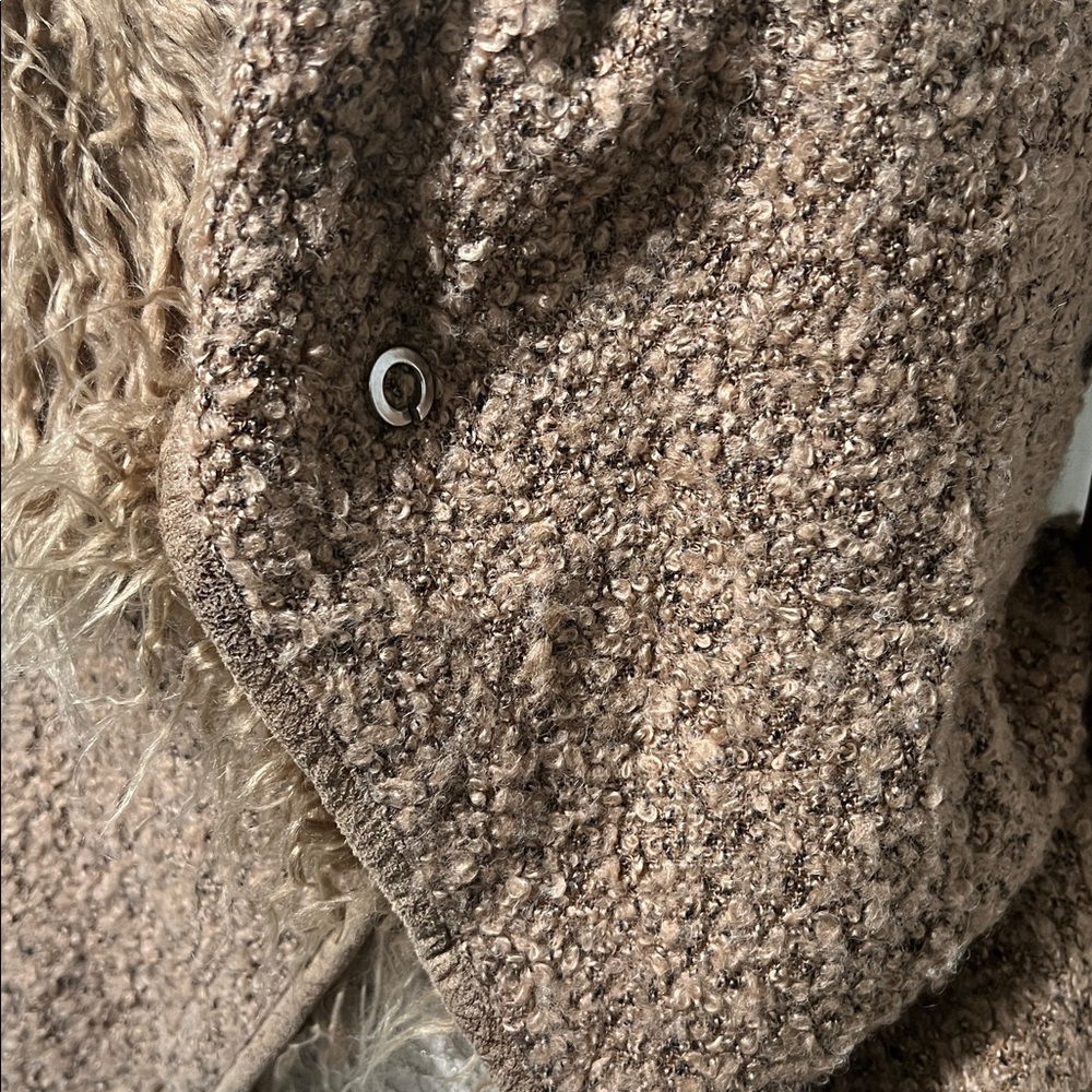 Elegant Brown and Cream Midi Dress - Picture 15 of 16